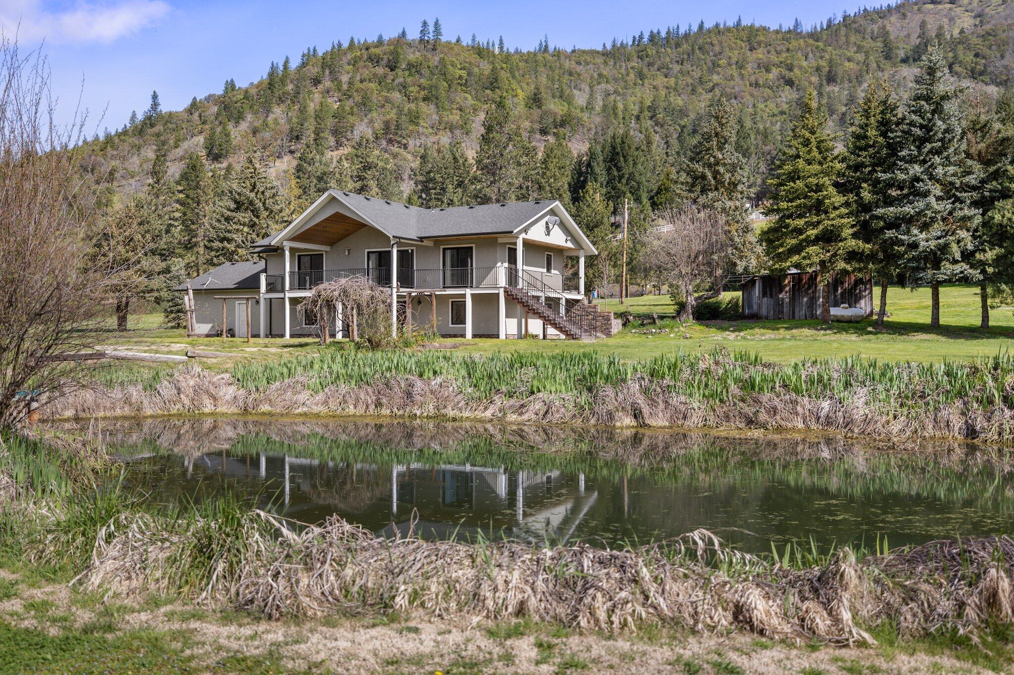 10999 North Applegate Road Grants Pass, OR 97527 - Photo 91 of 96 7-web-or-mls-_D9A2005