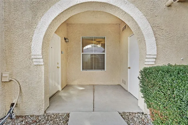 $249,900 | 10001 Peace Way, Unit 1250, Las Vegas, NV 89147