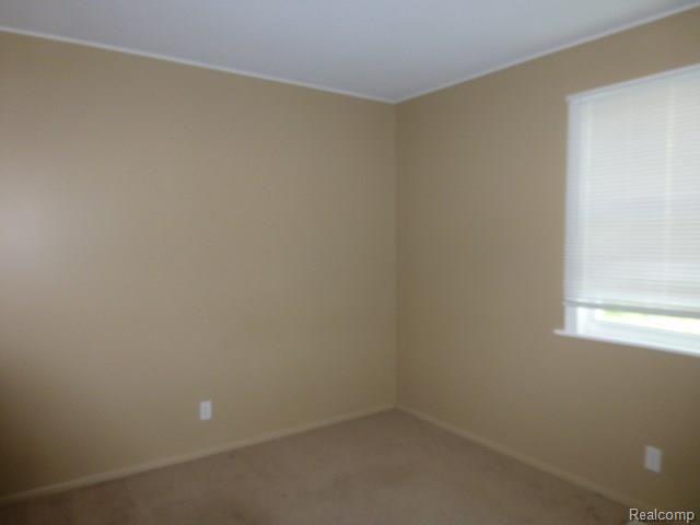 2711 Fish Lake Road Lapeer, MI 48446 - Photo 18 of 23 P1010967.jpg