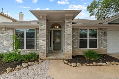 $375,000 | 1402 Highland Drive, Cedar Park, TX 78613