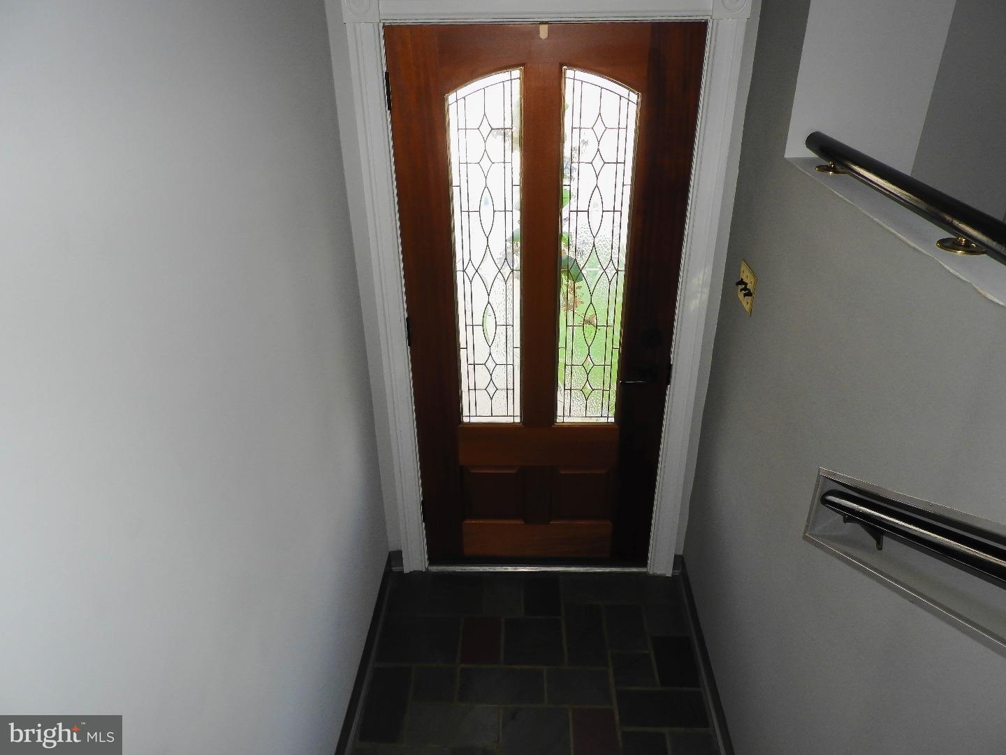 3592 Dows Road Philadelphia, PA 19154 - Photo 8 of 20 Foyer