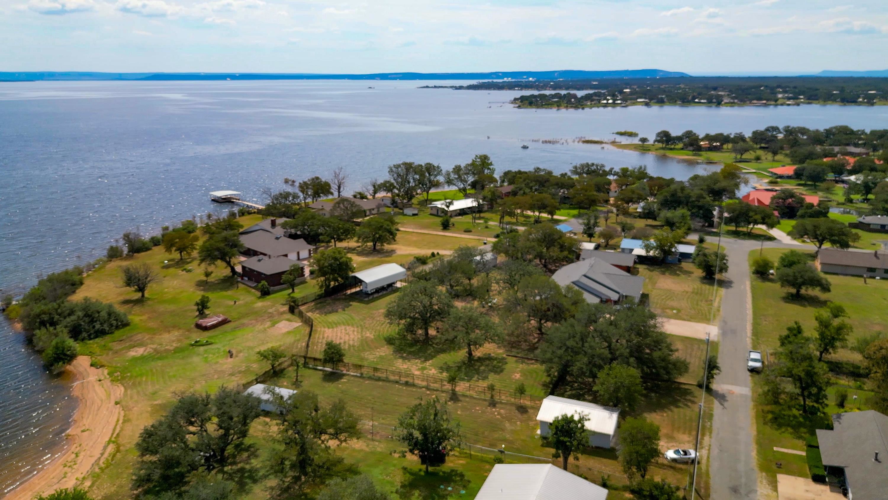 a picture of lake view