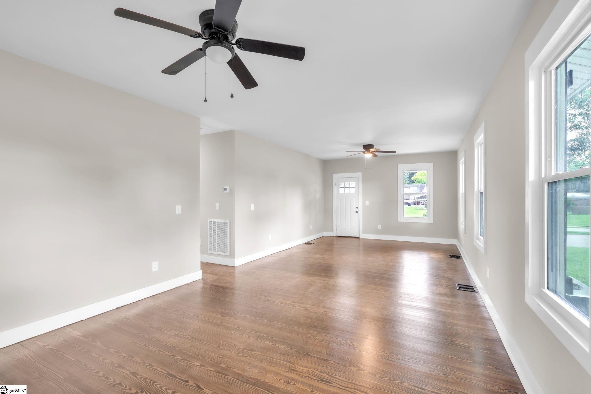 301 Anderson Street Pelzer, SC 29669 - Photo 8 of 31