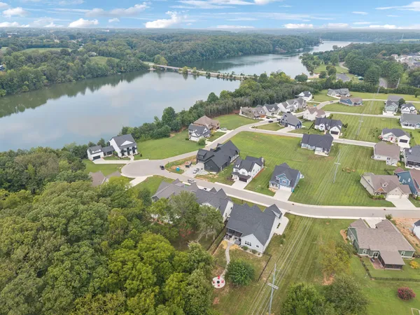 $774,900 | 397 Campfire, Winchester, TN 37398
