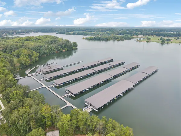 $774,900 | 397 Campfire, Winchester, TN 37398