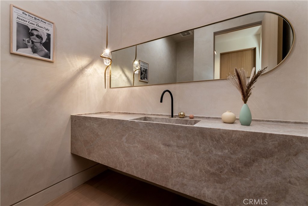 16749 Addison Street Encino, CA 91436 - Photo 14 of 52