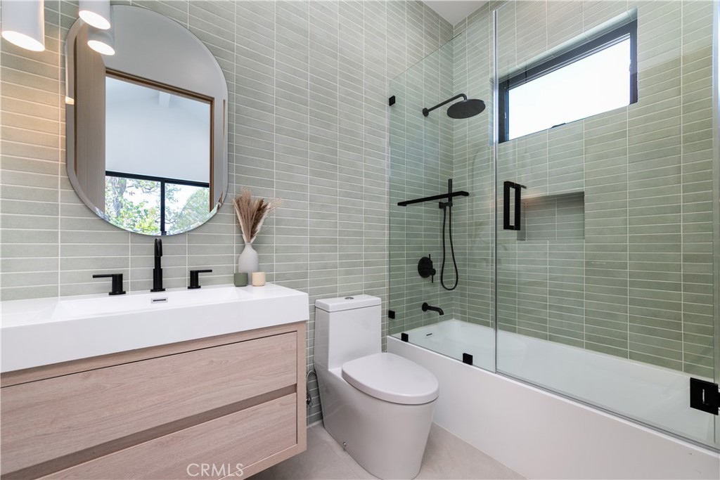 16749 Addison Street Encino, CA 91436 - Photo 34 of 52