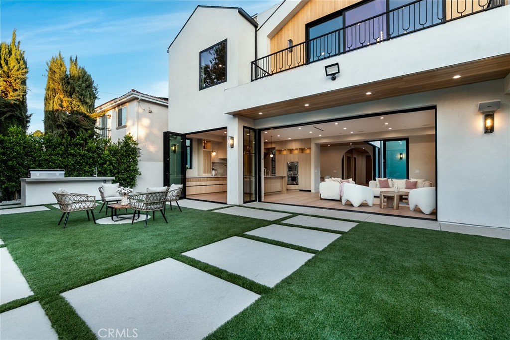16749 Addison Street Encino, CA 91436 - Photo 41 of 52