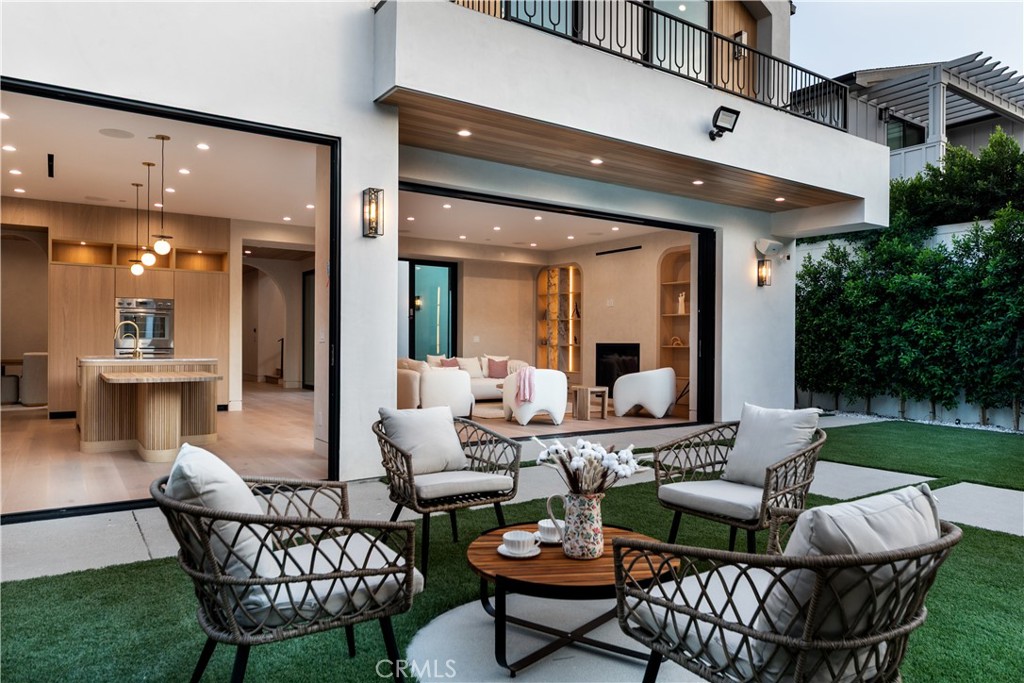 16749 Addison Street Encino, CA 91436 - Photo 42 of 52