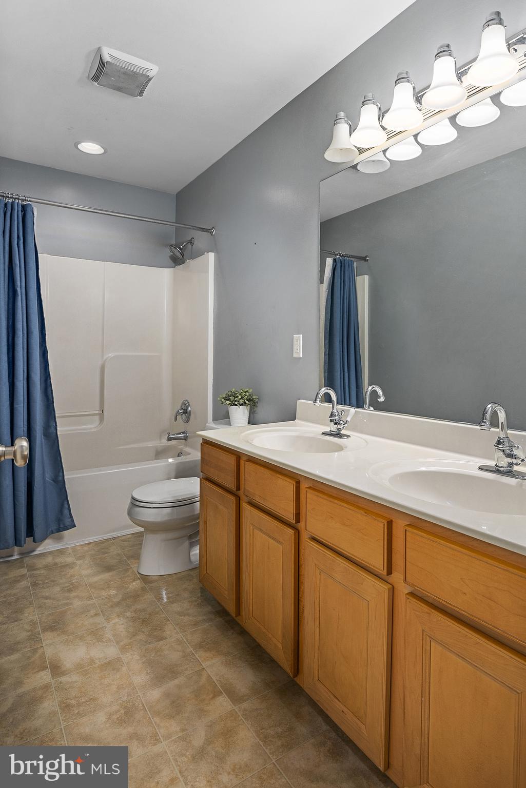 128 Carter Road Elkton, MD 21921 - Photo 42 of 73 Full size hall bathroom