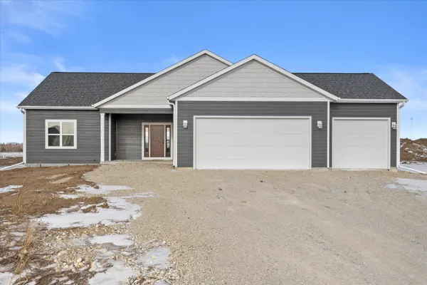 $619,900 | W5709 Pr Vw Drive, Sherman, WI 53075