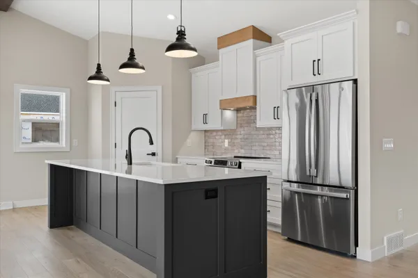 $619,900 | W5709 Pr Vw Drive, Sherman, WI 53075