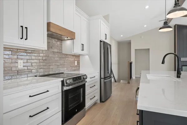 $619,900 | W5709 Pr Vw Drive, Sherman, WI 53075