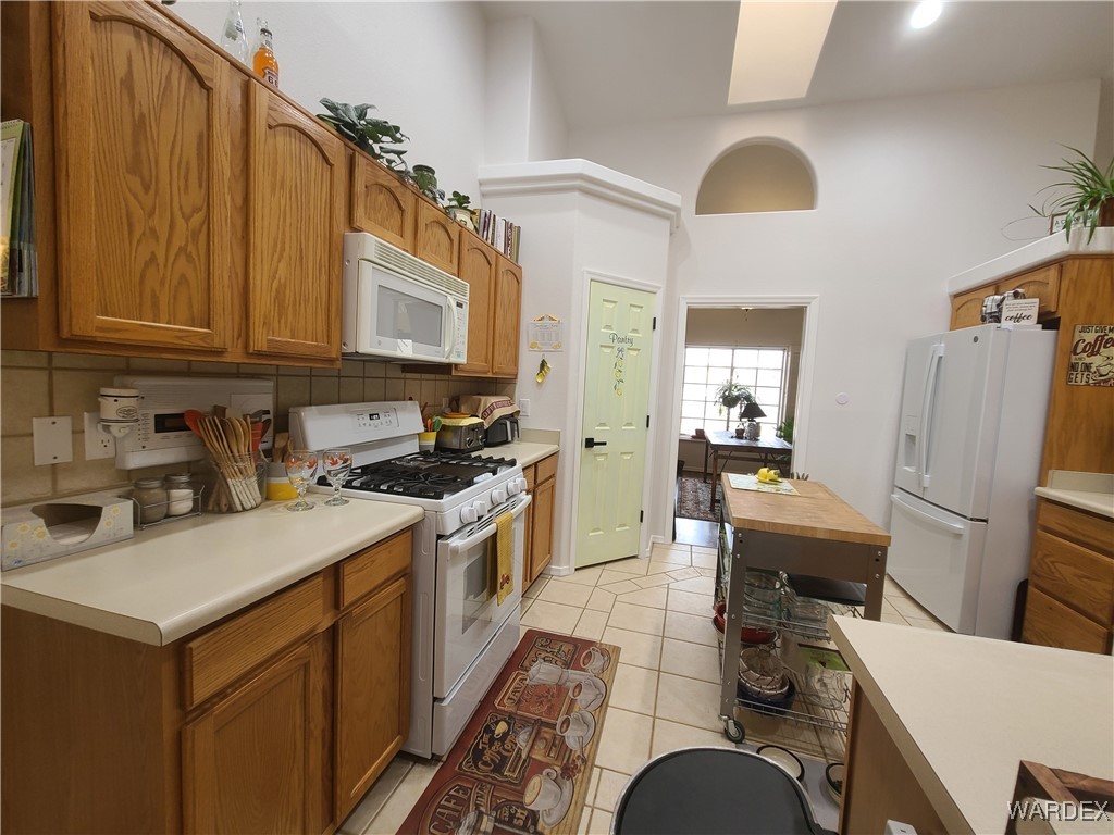 4019 Pinto Road Kingman, AZ 86401 - Photo 17 of 85 Kitchen