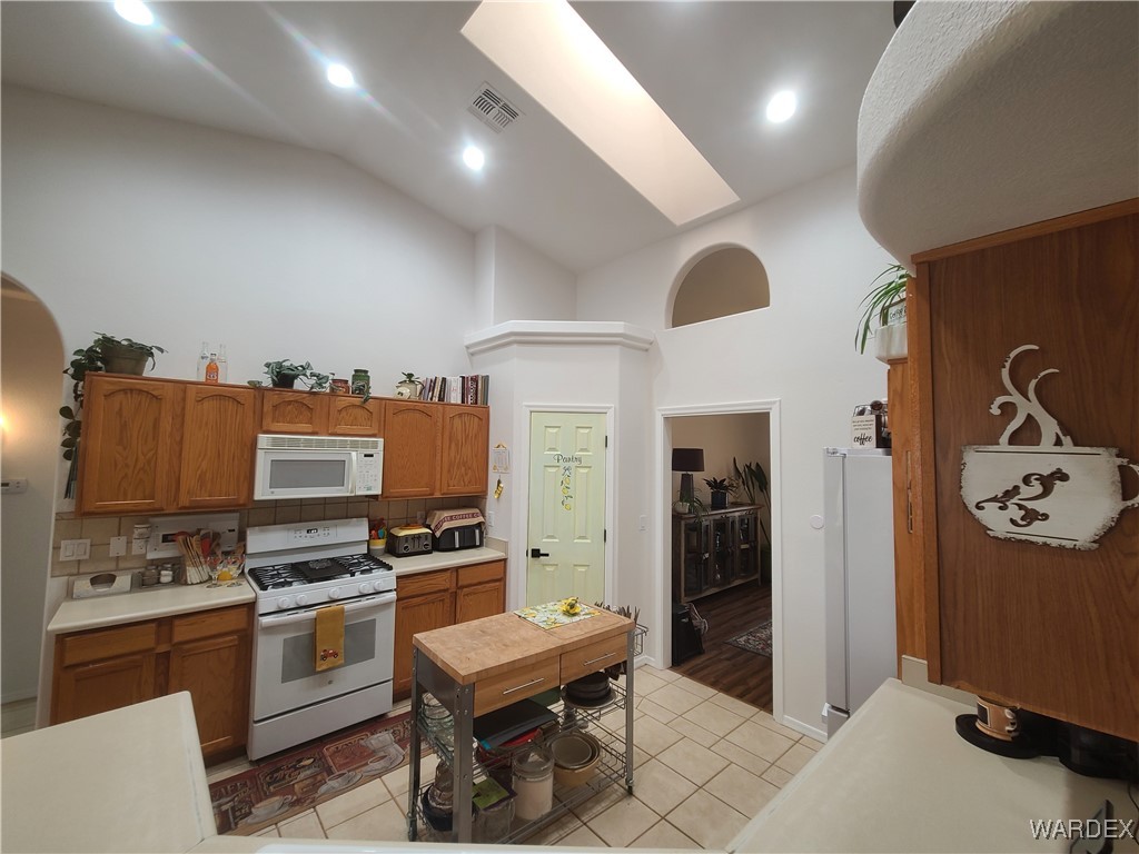 4019 Pinto Road Kingman, AZ 86401 - Photo 18 of 85 Kitchen