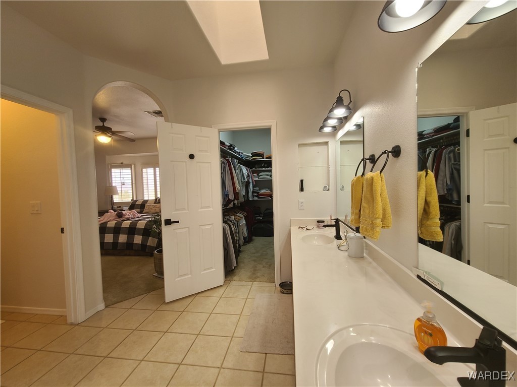 4019 Pinto Road Kingman, AZ 86401 - Photo 30 of 85 Master Bathroom