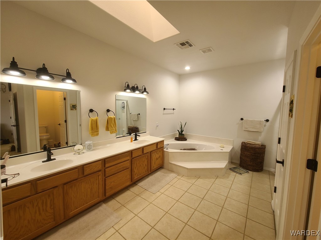 4019 Pinto Road Kingman, AZ 86401 - Photo 32 of 85 Master Bathroom