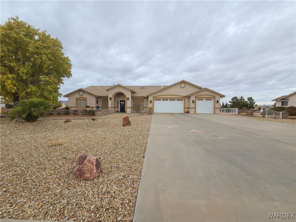 4019 Pinto Road Kingman, AZ 86401 - Photo 41 of 85 Front of Structure