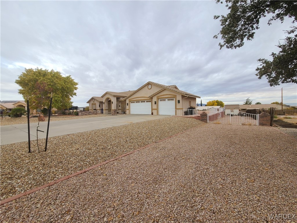 4019 Pinto Road Kingman, AZ 86401 - Photo 46 of 85 Front of Structure