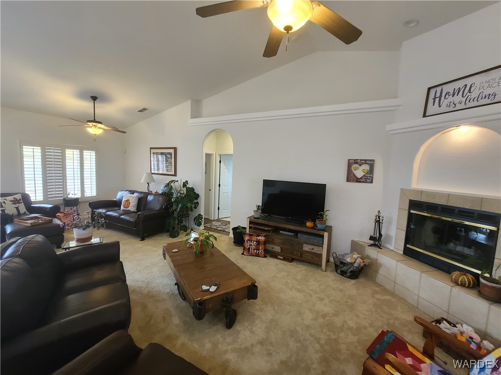 4019 Pinto Road Kingman, AZ 86401 - Photo 6 of 85 Living Room