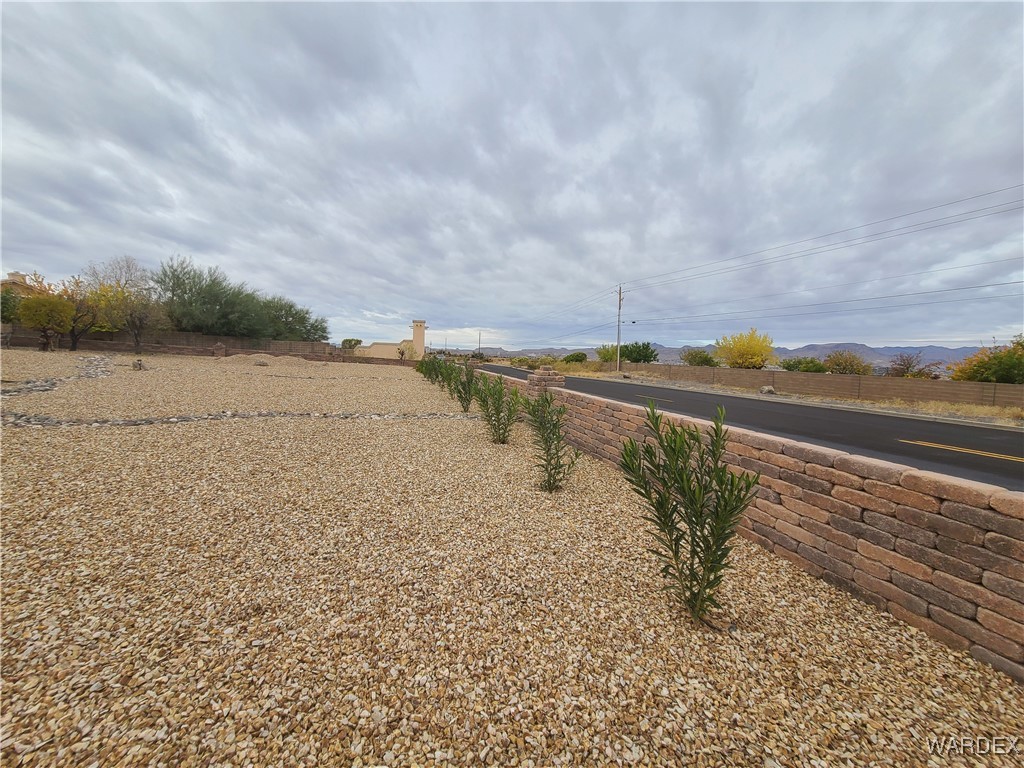 4019 Pinto Road Kingman, AZ 86401 - Photo 71 of 85 Yard