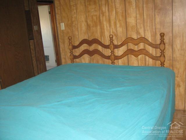 55770 Old Lake Road Silver Lake, OR 97638 - Photo 10 of 14 Bedroom 1