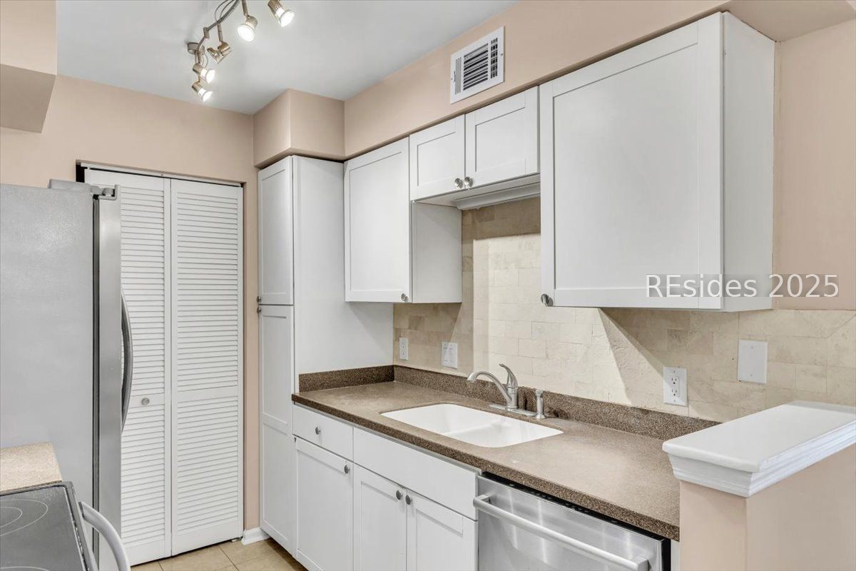 36 Forest Cove Road, Unit 36 Hilton Head Island, SC 29928 - Photo 11 of 27