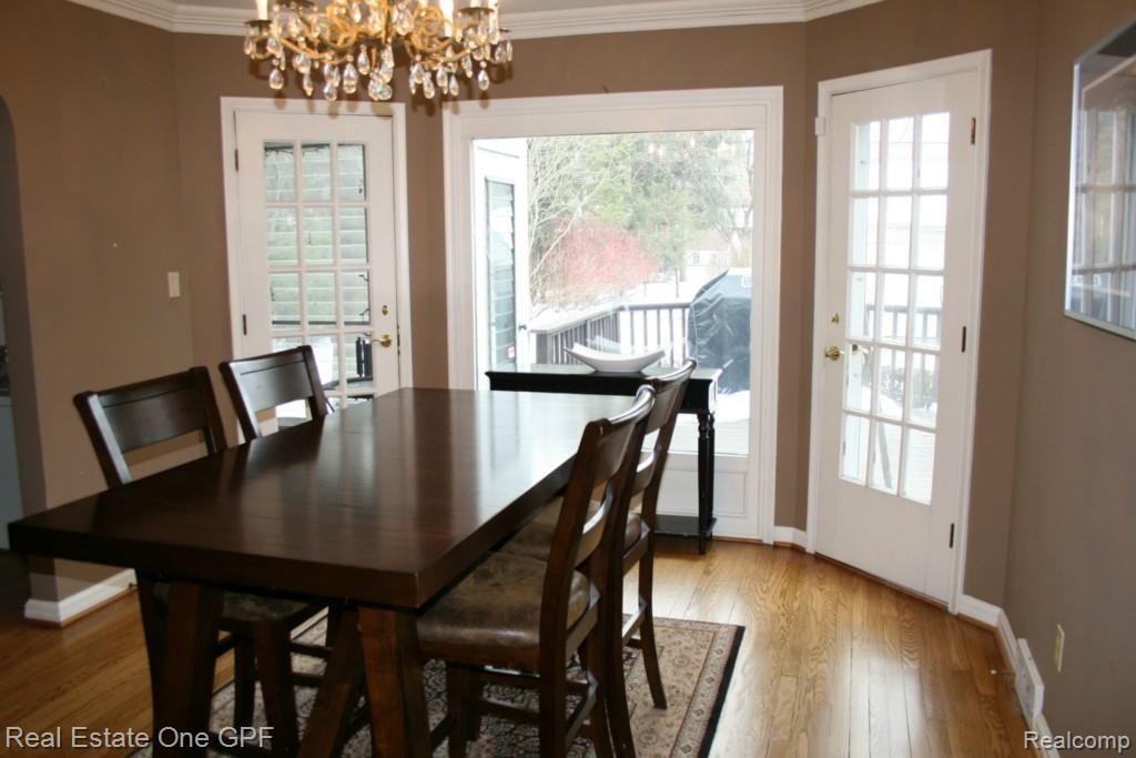 1161 Whittier Road Grosse Pointe, MI 48230 - Photo 6 of 15 6 IMG_1091.jpg
