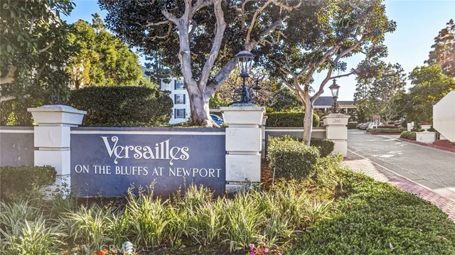 $619,000 | 101 Scholz Plaza, Unit PH19, Newport Beach, CA 92663