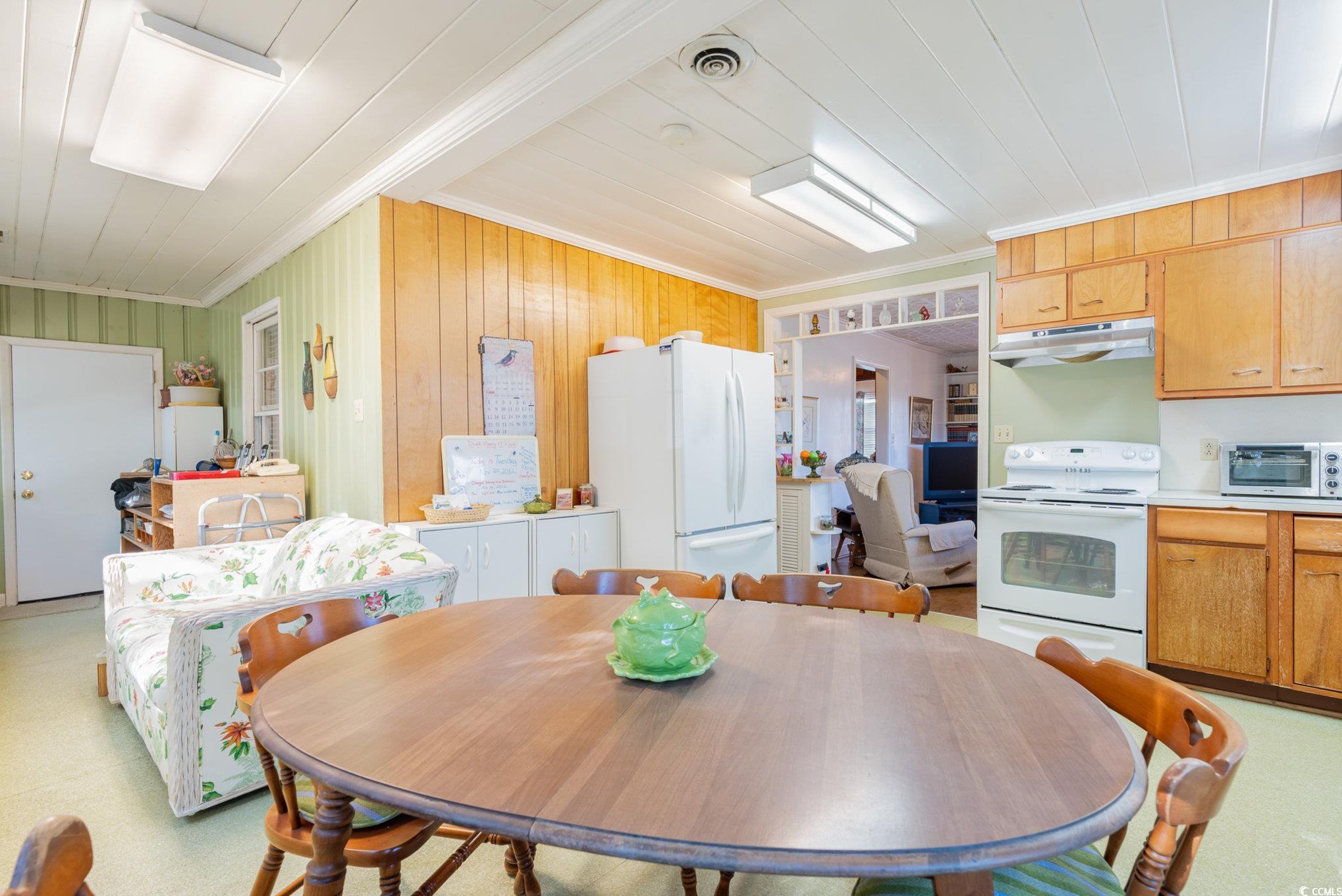 215 28th Avenue South Myrtle Beach, SC 29577 - Photo 9 of 28