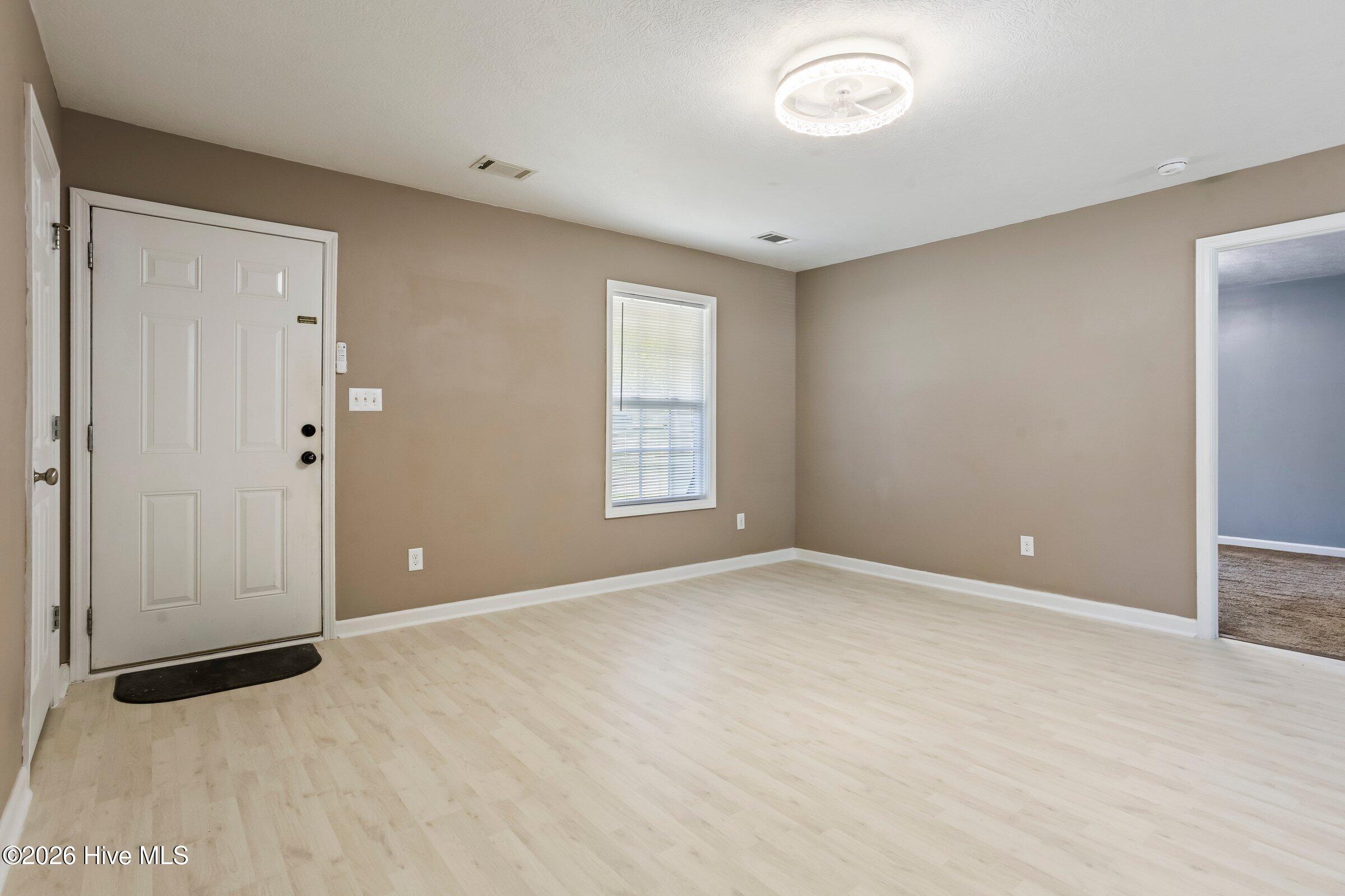 502 Violet Street Thomson, GA 30824 - Photo 6 of 28 IMG_2084