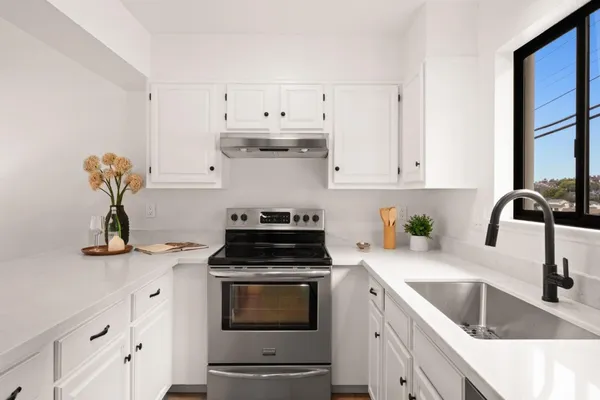 $768,000 | 504 Monterey Road, Unit 14L, Pacifica, CA 94044