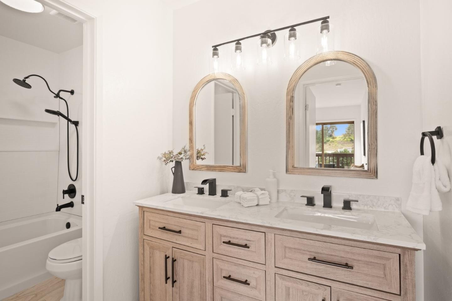 504 Monterey Road, Unit 14L Pacifica, CA 94044 - Photo 25 of 39