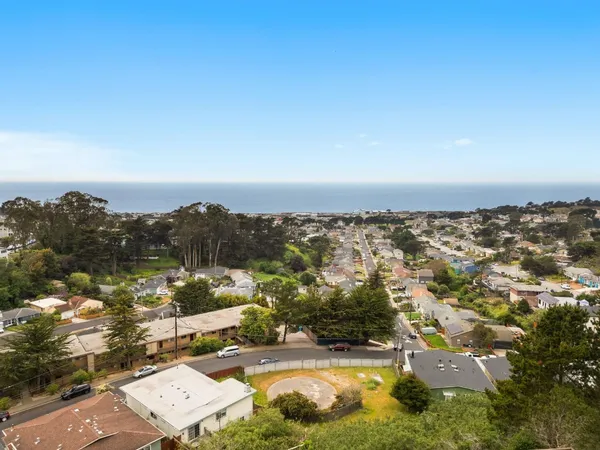 $768,000 | 504 Monterey Road, Unit 14L, Pacifica, CA 94044