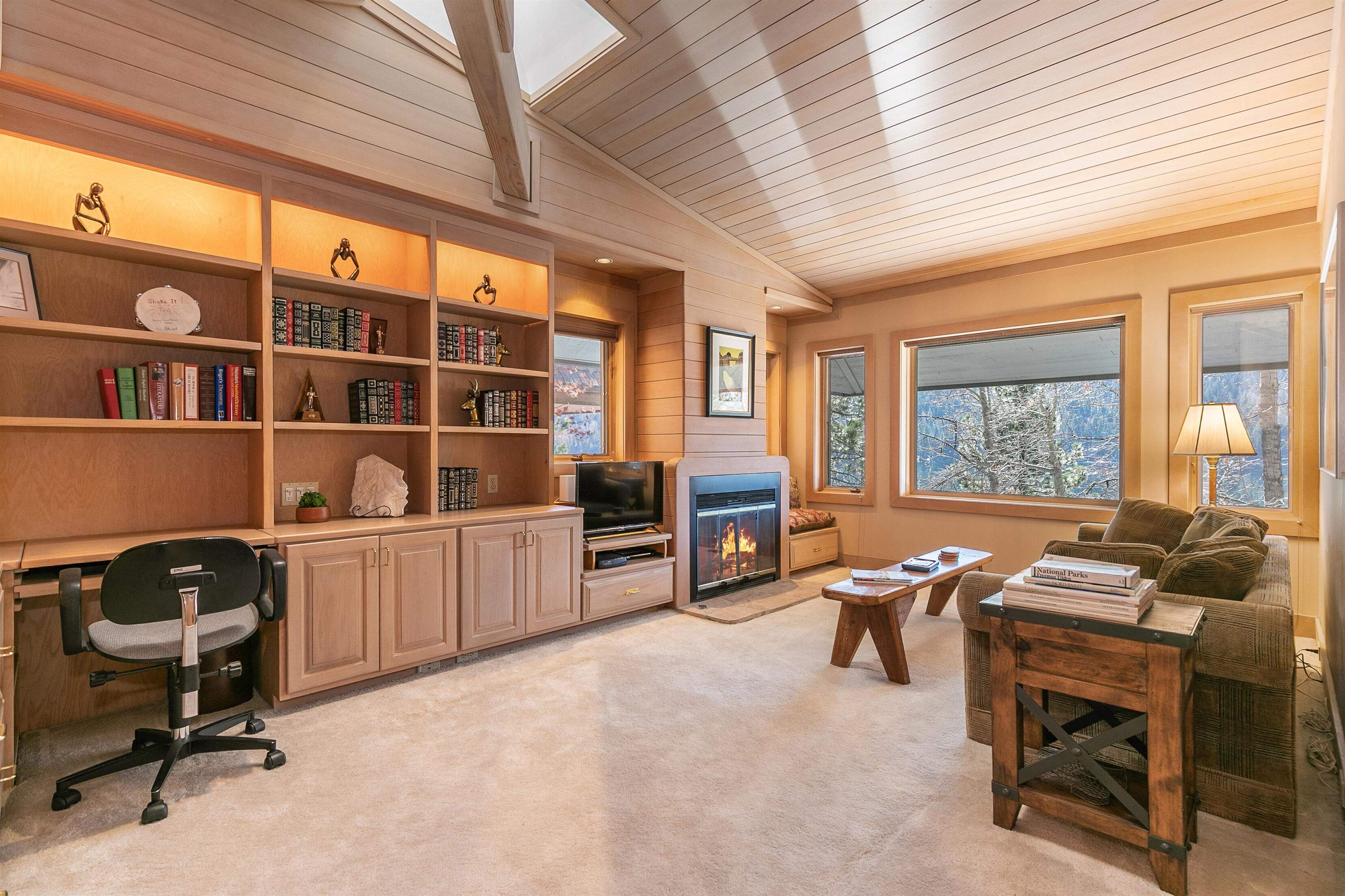 15018 Donner Pass Road Truckee, CA 96161 - Photo 15 of 20 Gallery Image 15