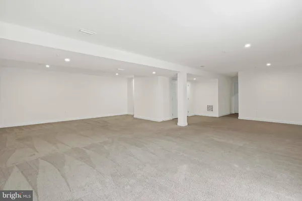 a view of empty room