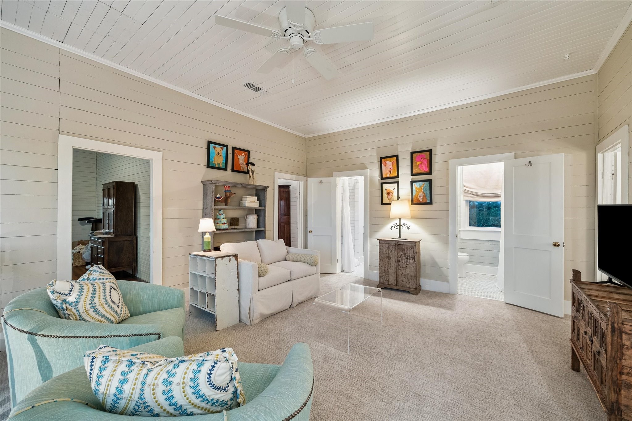 895 South Weyand Road Round Top, TX 78954 - Photo 20 of 37