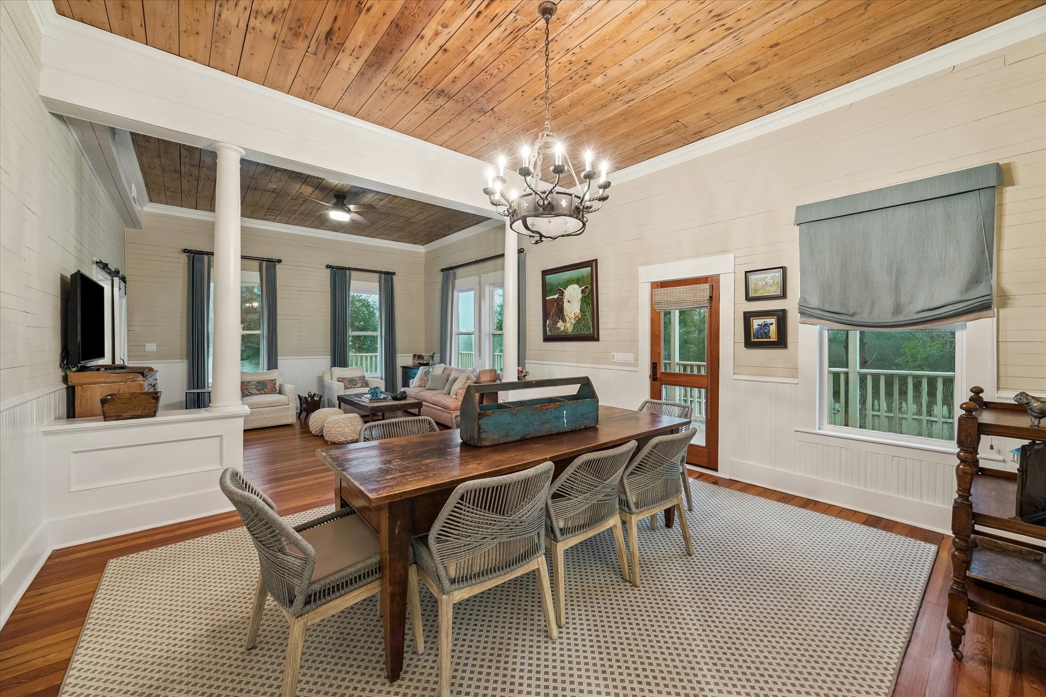 895 South Weyand Road Round Top, TX 78954 - Photo 4 of 37 a dining room with furniture and window