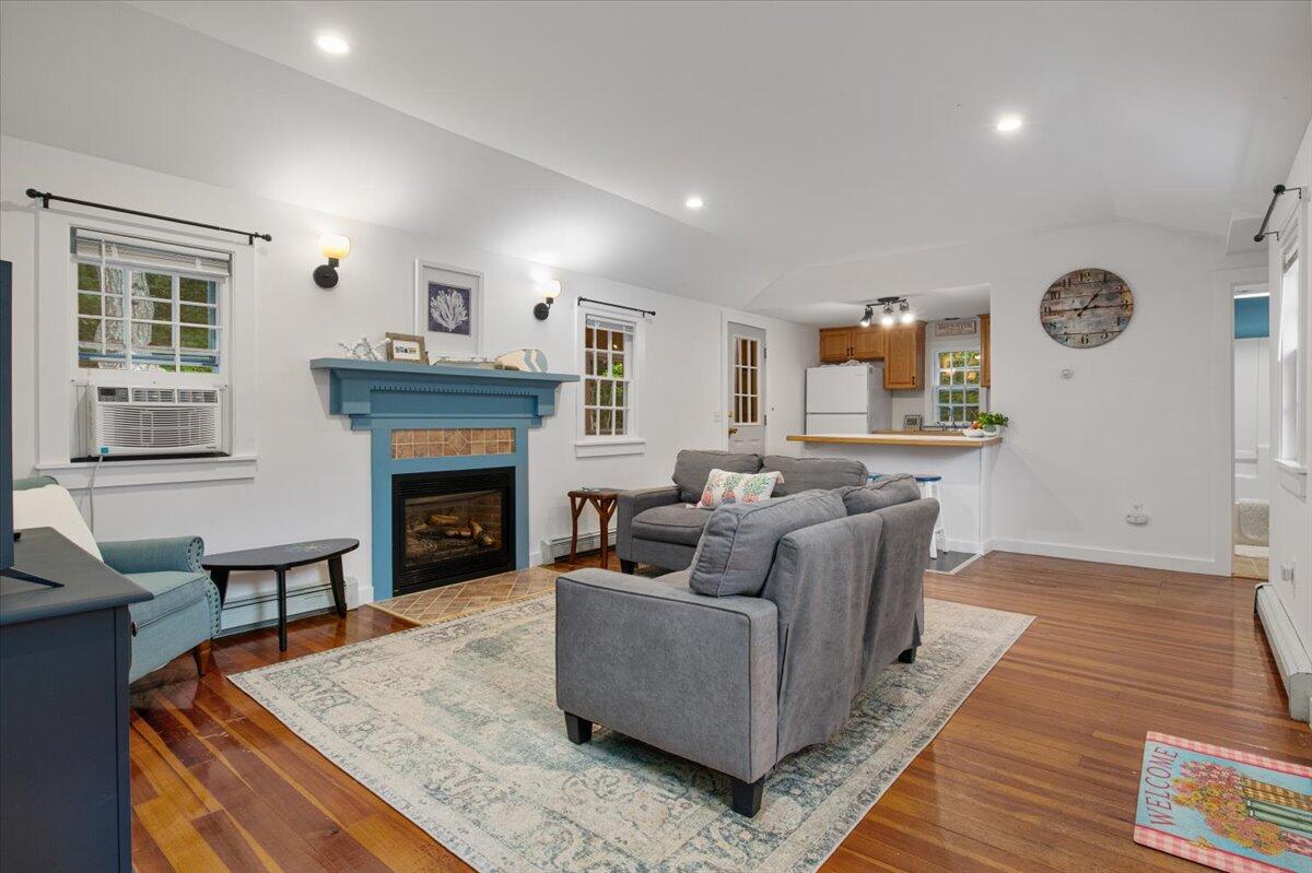 18 Boulder Road Brewster, MA 02631 - Photo 4 of 27 07-88471578