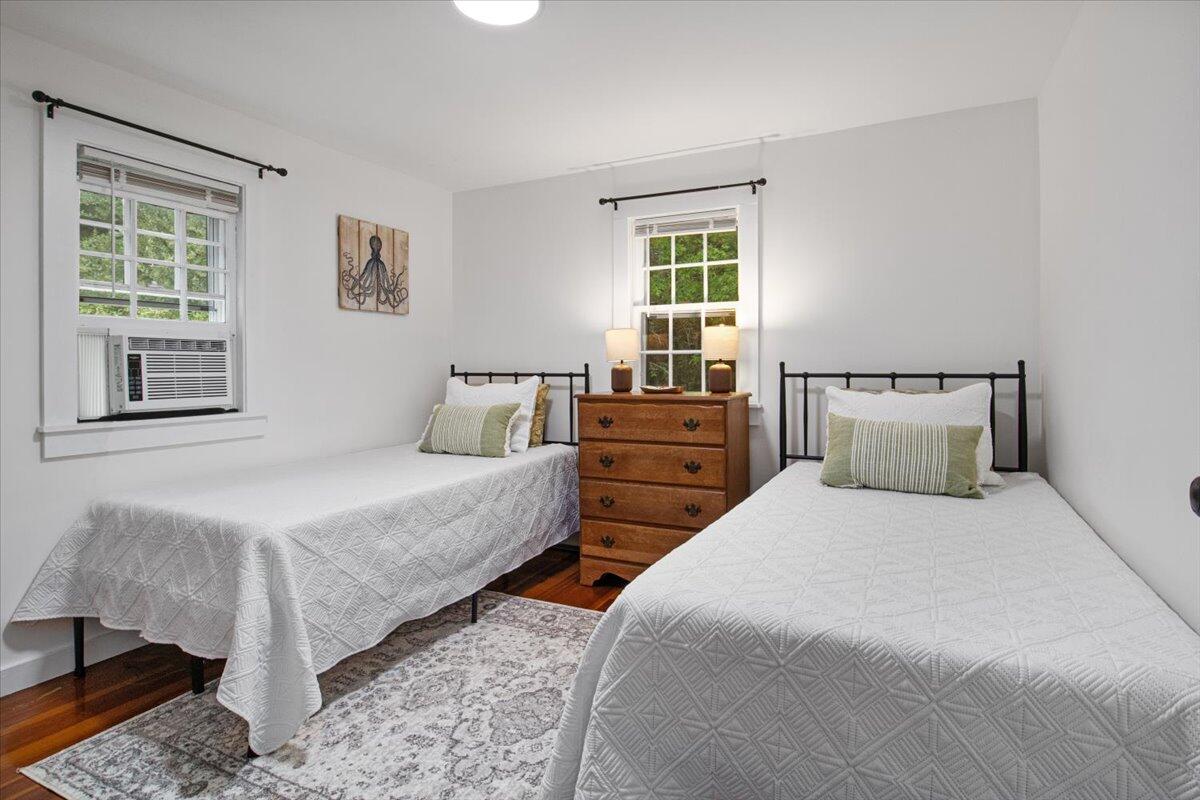 18 Boulder Road Brewster, MA 02631 - Photo 8 of 27 24-88471525