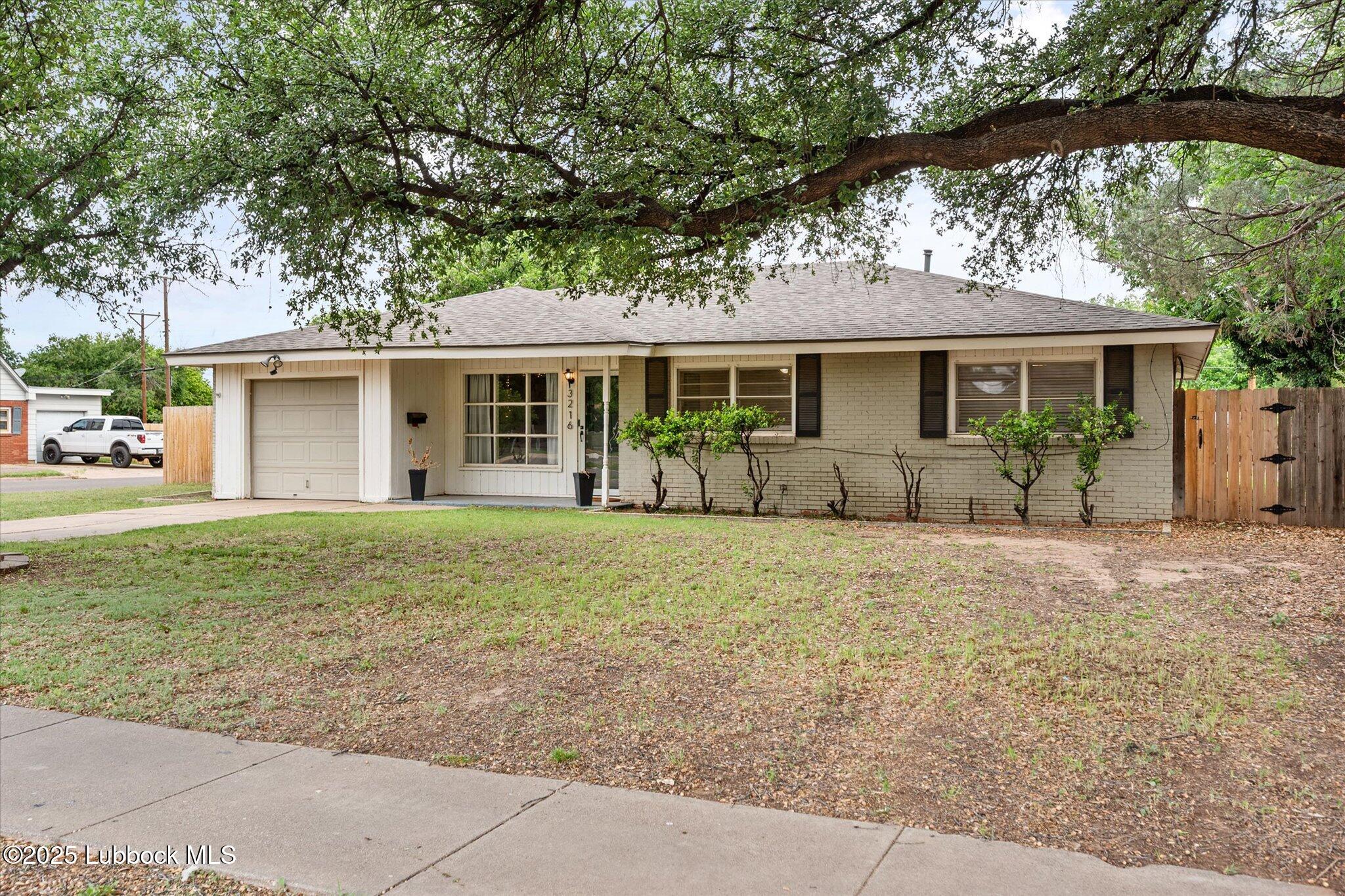 3216 37th Street Lubbock, TX 79413 - Photo 2 of 24 3216 37th St