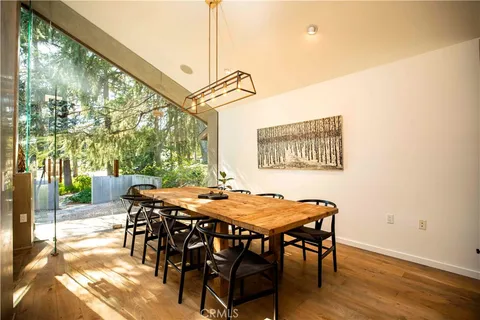 $4,200,000 | 5128 Hillard Avenue, La Canada Flintridge, CA 91011