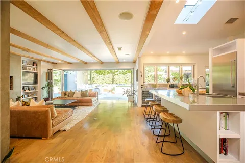 $4,200,000 | 5128 Hillard Avenue, La Canada Flintridge, CA 91011