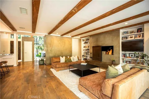 $4,200,000 | 5128 Hillard Avenue, La Canada Flintridge, CA 91011