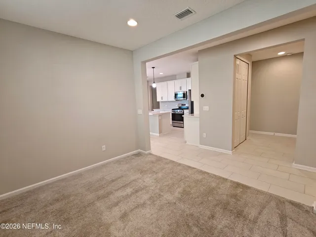 $2,150 | 1876 Amberly Drive, Middleburg, FL 32068