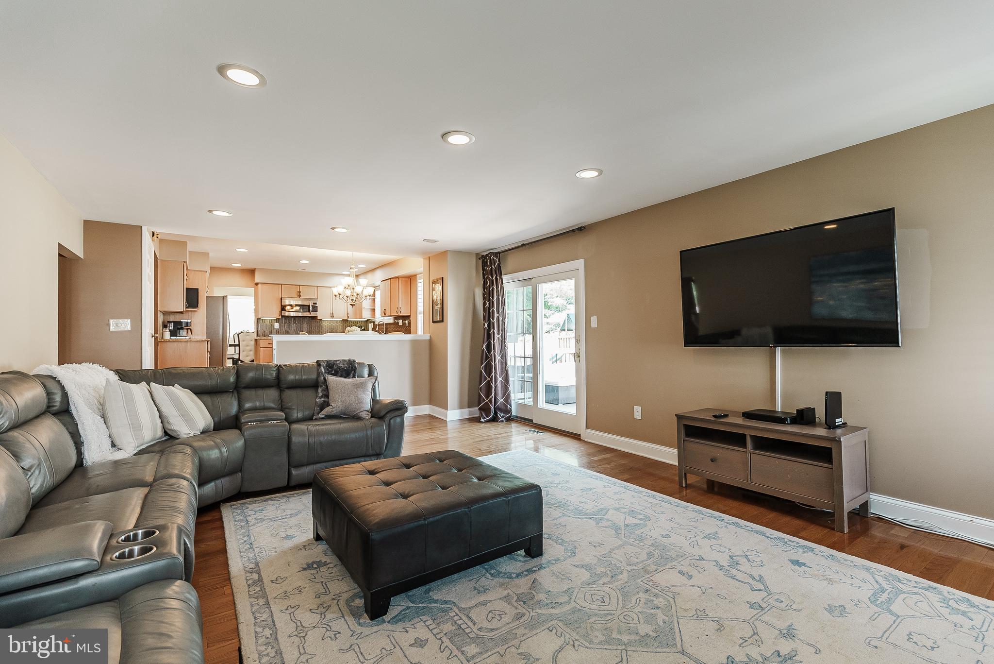 231 Sandringham Road Cherry Hill, NJ 08003 - Photo 13 of 38