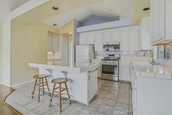 $1,325,000 | 1142 Tulip Court, San Luis Obispo, CA 93401