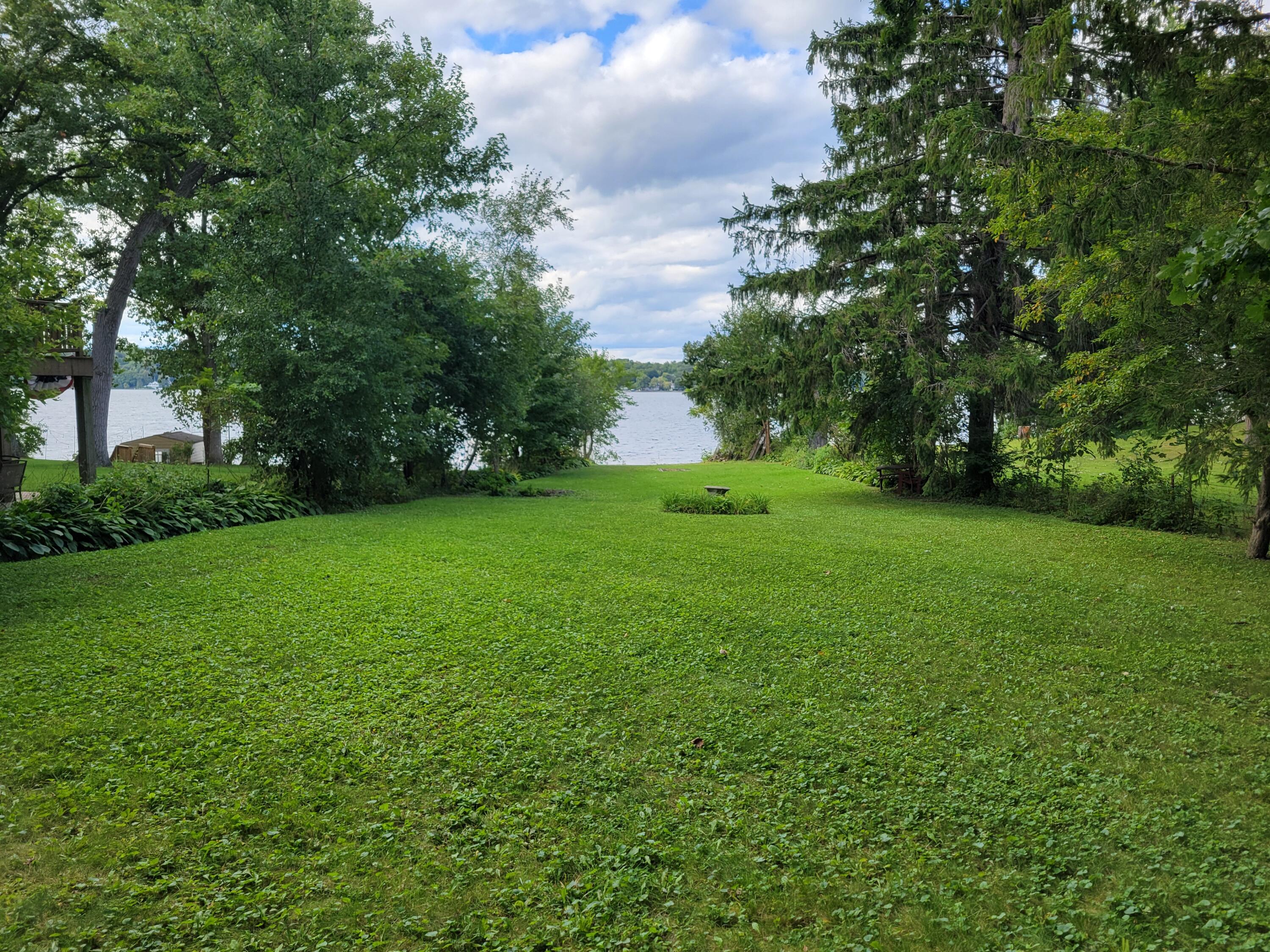 3505 South Shore Drive Delavan, WI 53115 - Photo 7 of 12 Level Frontage