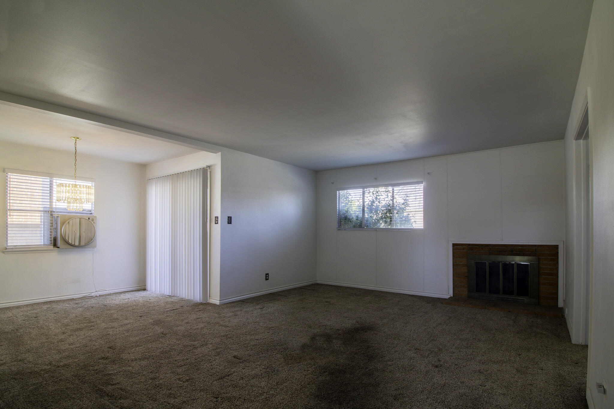 43744 Gadsden Avenue Lancaster, CA 93534 - Photo 11 of 29 living room_1 vers A