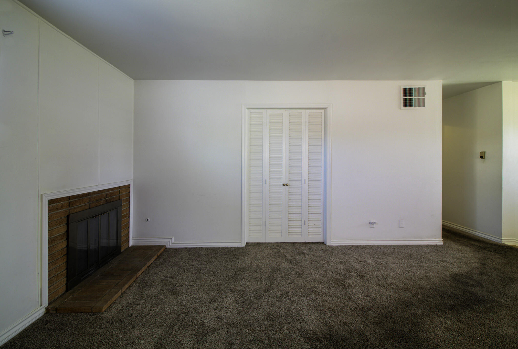 43744 Gadsden Avenue Lancaster, CA 93534 - Photo 14 of 29 living room_4 vers A
